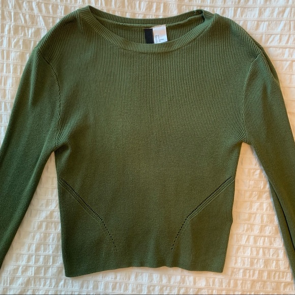 H&M Green Cropped Ribbed Sweater - Picture 2 of 3